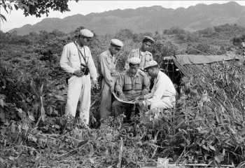 60 nam quan he viet nam lao mach nguon sang tac bat tan cua cac nhac si lao