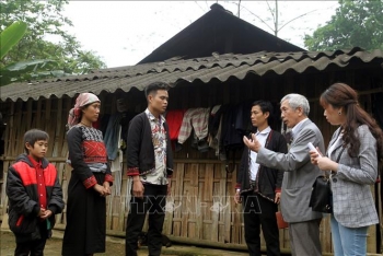 Điều chỉnh chính sách để phát huy vai trò người có uy tín trong đồng bào dân tộc thiểu số