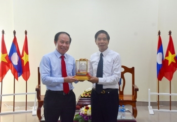 Vun đắp mối quan hệ hữu nghị vĩ đại Việt Nam - Lào mãi mãi xanh tươi, đời đời bền vững