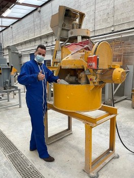 Nhà khoa học Việt tạo vật liệu cách nhiệt từ rác phế thải