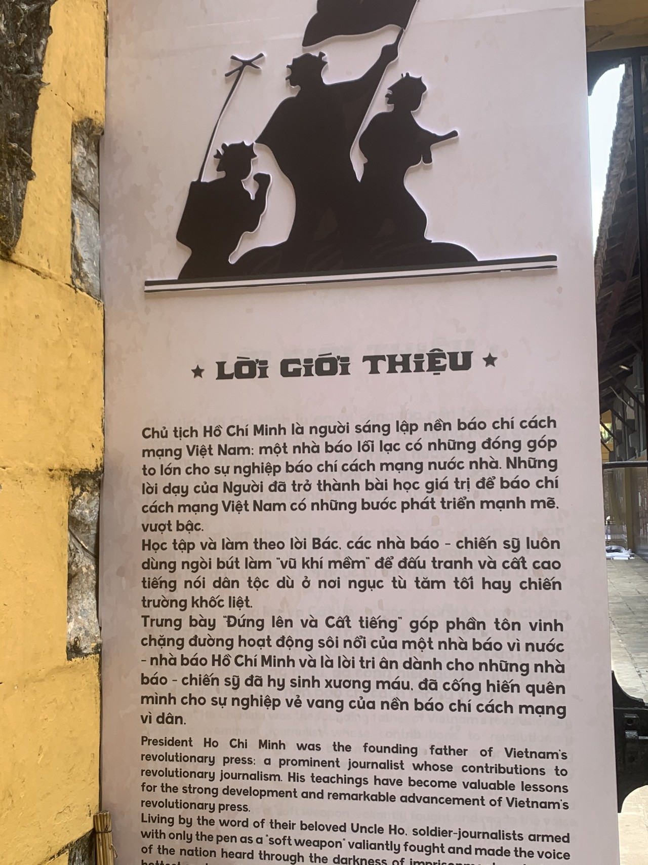 Bạn trẻ nước ngoài và tình cảm dành cho Chủ tịch Hồ Chí Minh