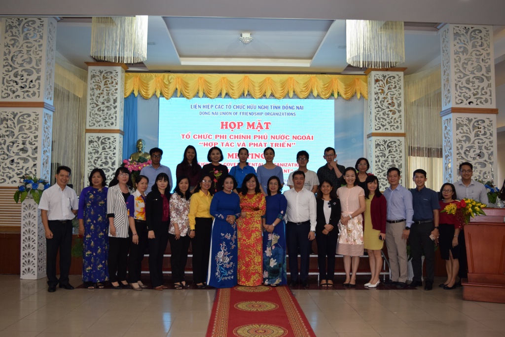 dong nai hop mat cac to chuc phi chinh phu nuoc ngoai nhung tam long vang vun dap tinh doan ket cac nuoc voi nhan dan dong nai