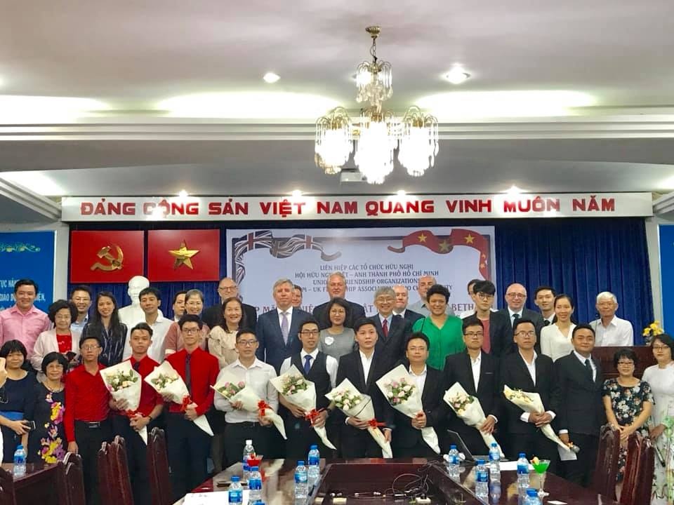 ky niem sinh nhat lan thu 93 cua nu hoang acuarelizabeth ii tinh huu nghi viet anh khong ngung phat trien