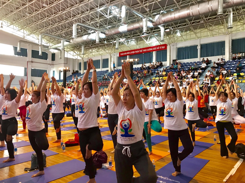 nhung man trinh dien doc dao ngay quoc te yoga lan 5