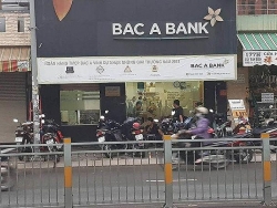 Thanh niên mua súng cướp ngân hàng vì thiếu tiền kinh doanh quần áo