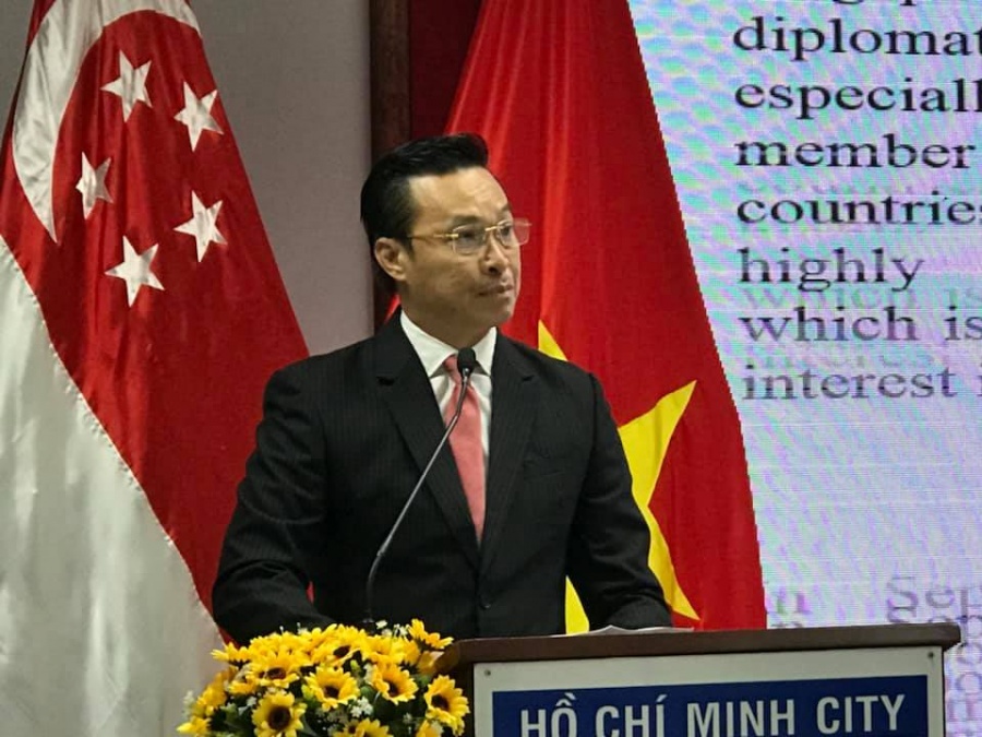 ky niem 54 nam quoc khanh cong hoa singapore tinh huu nghi ngay mot dom hoa ket trai