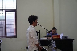 Tài xế tông gãy thanh chắn trạm thu phí BOT An Sương lãnh án 18 tháng tù