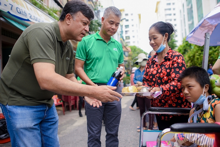 Bữa cơm 1.000 đồng mang lại ngàn niềm vui