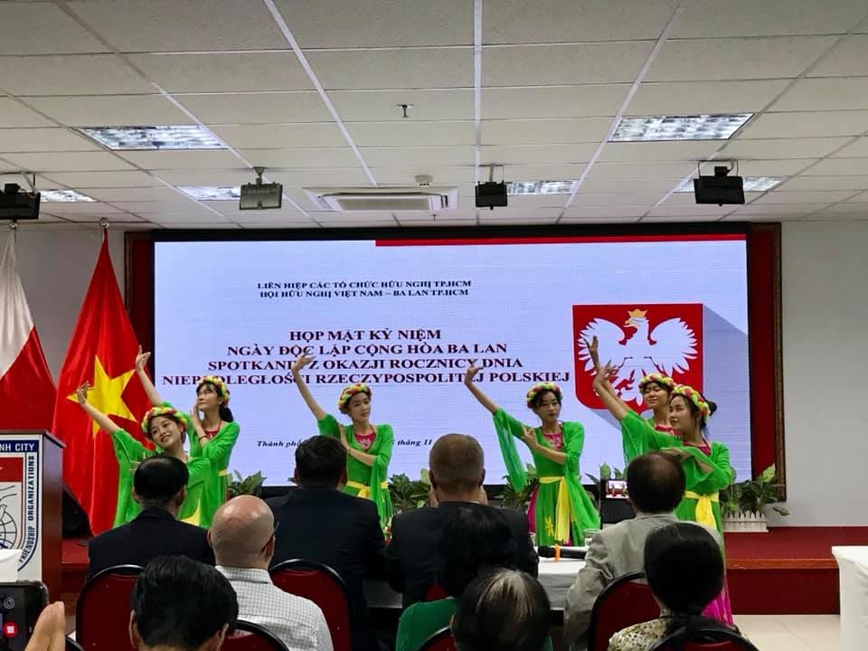 ba lan se giang day tieng ba lan tai thanh pho ho chi minh