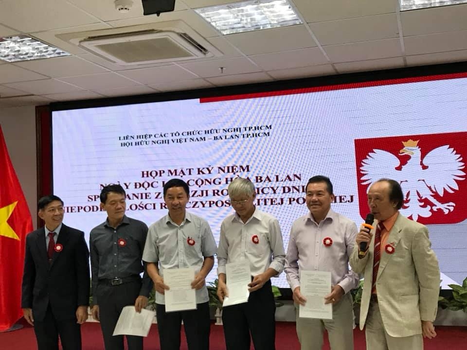 ba lan se giang day tieng ba lan tai thanh pho ho chi minh