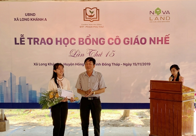 hoc bong co giao nhe hanh trinh 15 nam chap canh uoc mo