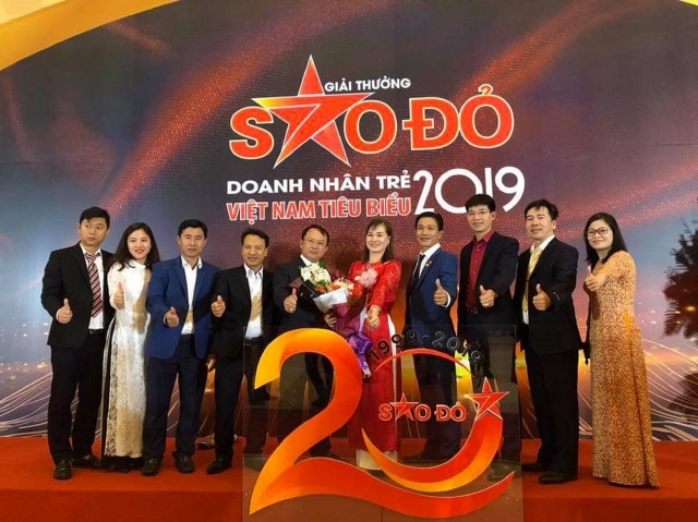 doanh nhan sao do tran duc vinh nguoi mang den nhung to am an yen