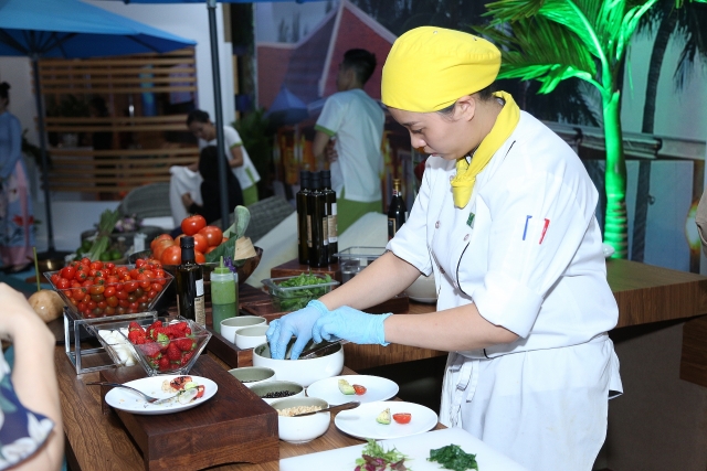 phu long gioi thieu the gioi nghi duong hung vi lalyana senses world phu quoc