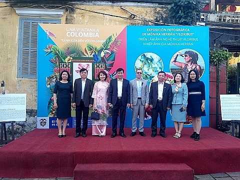 Triển lãm “Floribus”- muôn sắc hoa Colombia