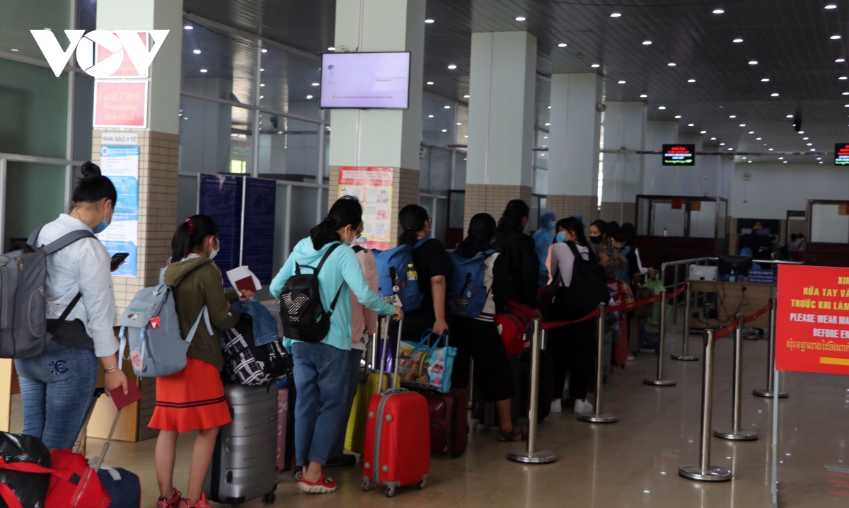 Việt Nam và Campuchia chung tay đẩy lùi dịch bệnh COVID-19