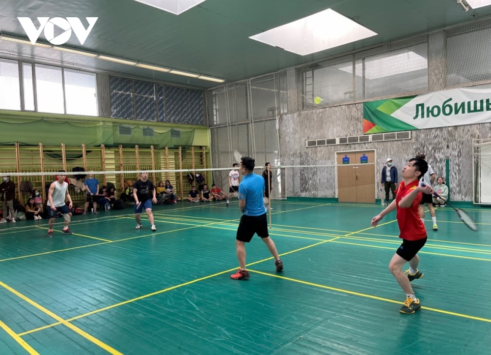 100 đoàn viên, sinh viên các trường đại học tại thủ đô Moscow tham gia Giải cầu lông “Hữu nghị 21”
