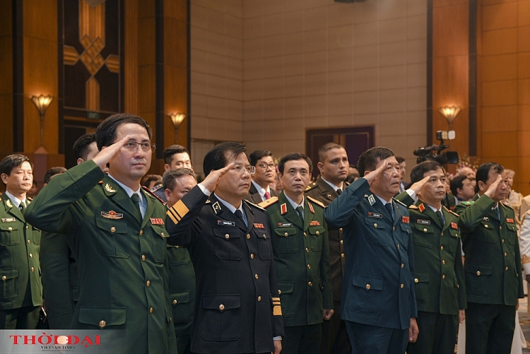 Kỷ niệm Ngày lực lượng vũ trang Hoàng gia Thái Lan Kỷ niệm Ngày lực lượng vũ trang Hoàng gia Thái Lan