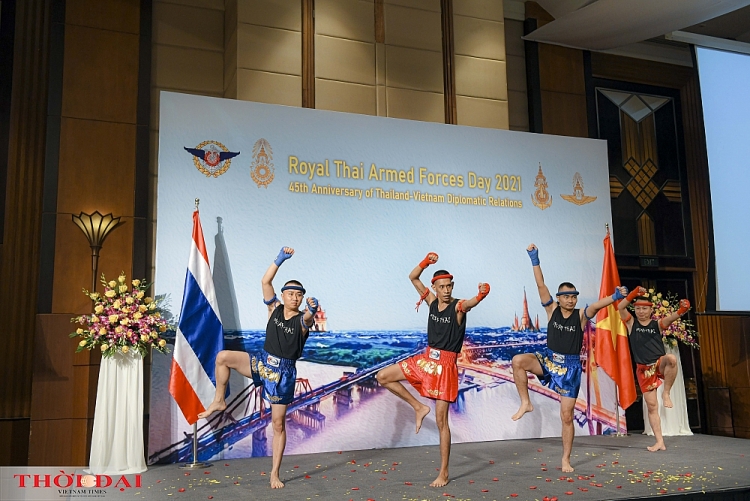 Kỷ niệm Ngày lực lượng vũ trang Hoàng gia Thái Lan