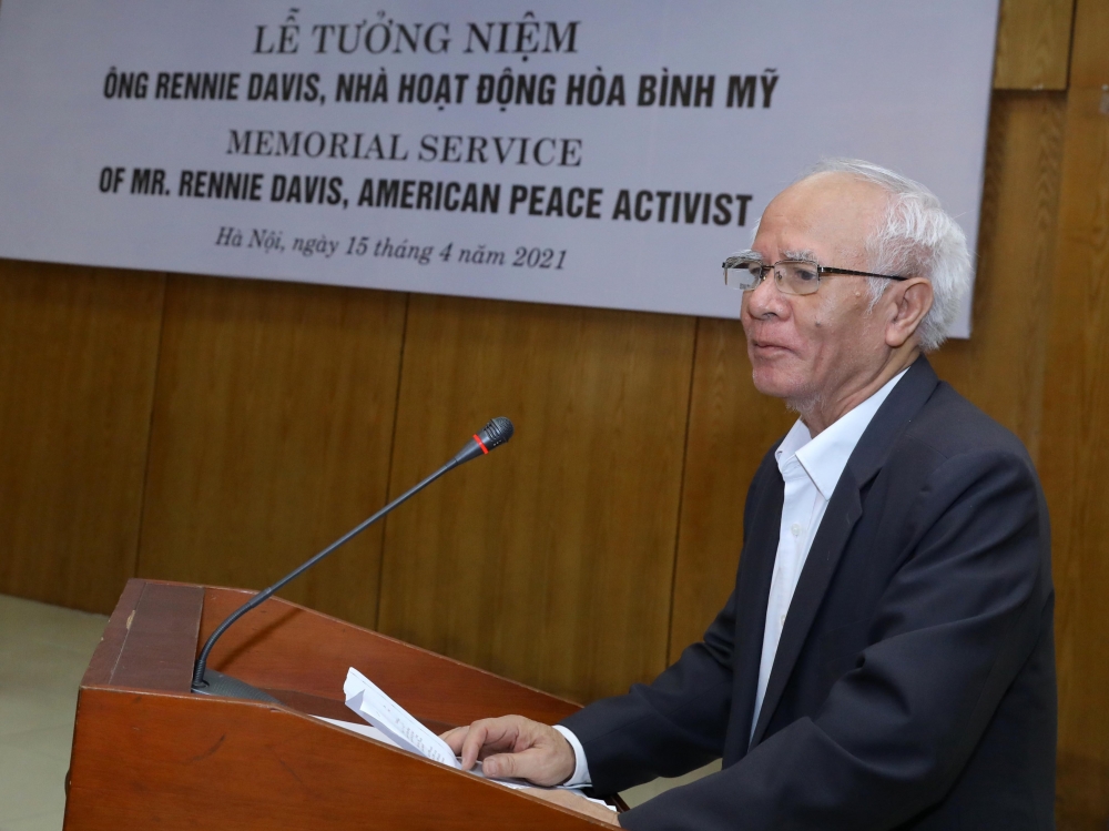 Ông Rennie Davis: nhà hoạt động hòa bình Mỹ, người bạn thuỷ chung của nhân dân Việt Nam