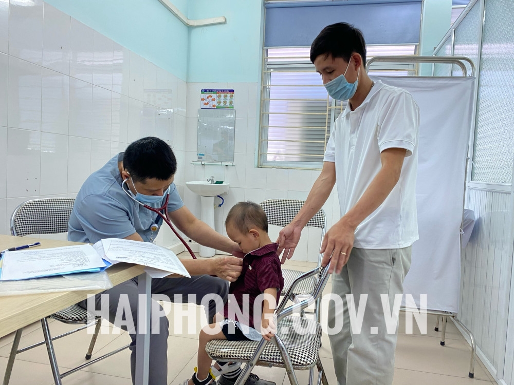 Khám sàng lọc tim miễn phí cho 131 trẻ em Hải Phòng