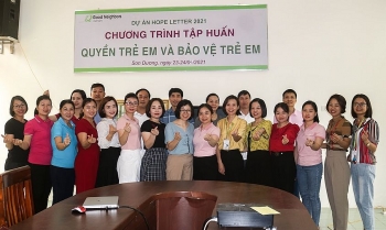 gni tap huan bao ve tre em cho 23 giao vien huyen son duong tuyen quang