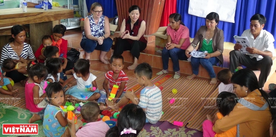 Bà Sharon Kane: hỗ trợ đào tạo nghề cho thanh niên, bảo vệ an toàn cho trẻ em gái