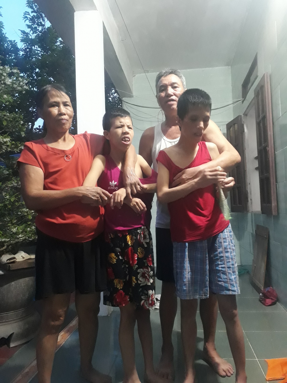 Hạnh phúc giản đơn là được bên các con lâu hơn