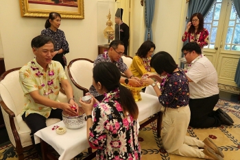sac mau songkran tren dat viet