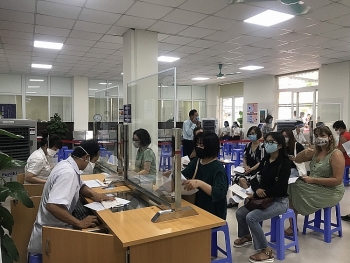 VUFO hỗ trợ cán bộ, nhân viên tổ chức PCPNN tại TP.HCM tiêm ngừa Covid-19