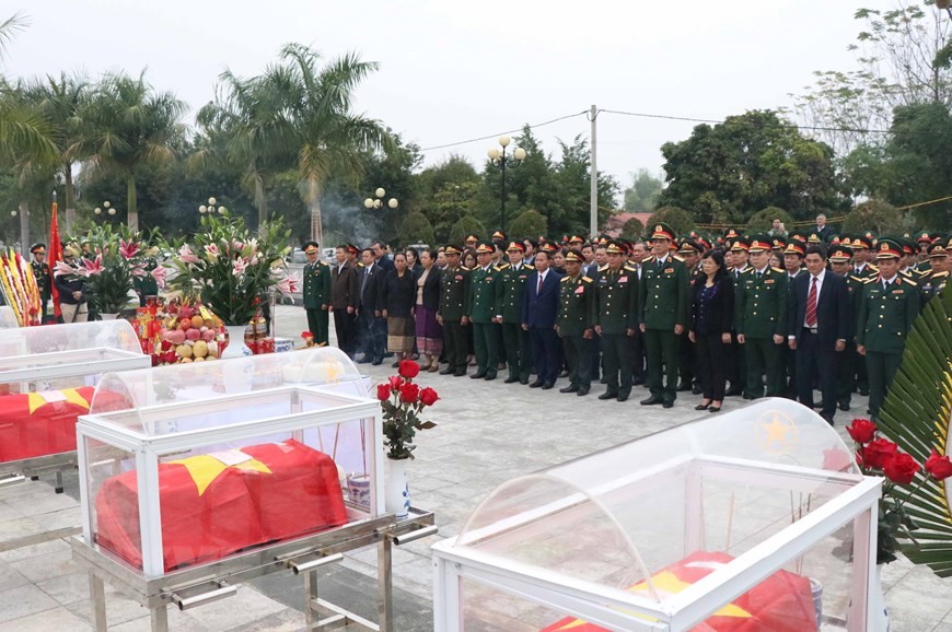 [Photo] Quan hệ hữu nghị vĩ đại, đoàn kết đặc biệt Việt Nam-Lào | Chính trị | Vietnam+ (VietnamPlus)