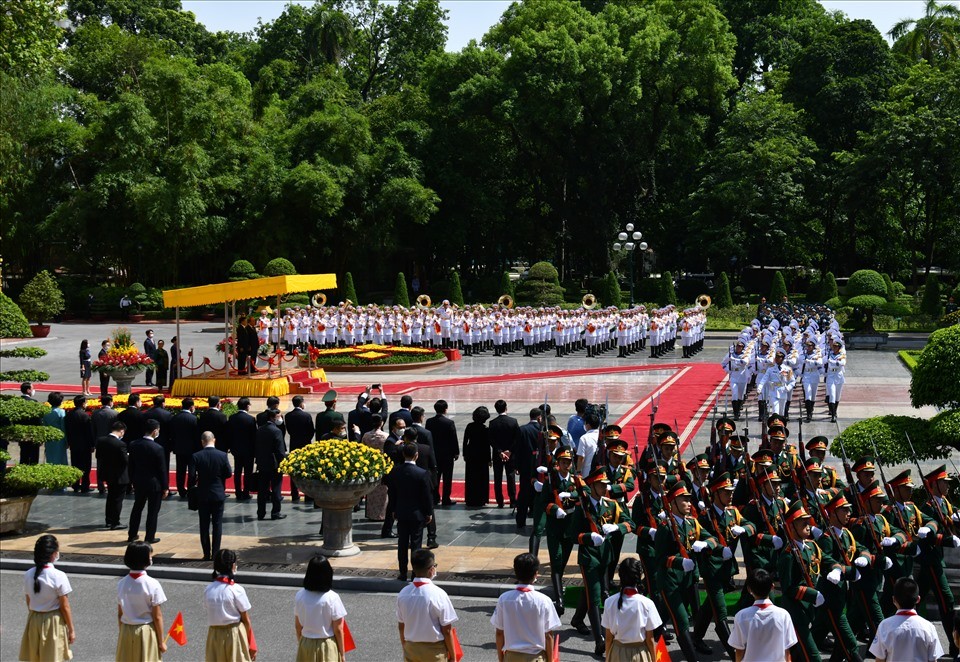[Photo] Quan hệ hữu nghị vĩ đại, đoàn kết đặc biệt Việt Nam-Lào | Chính trị | Vietnam+ (VietnamPlus)