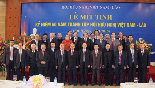 [Photo] Quan hệ hữu nghị vĩ đại, đoàn kết đặc biệt Việt Nam-Lào | Chính trị | Vietnam+ (VietnamPlus)
