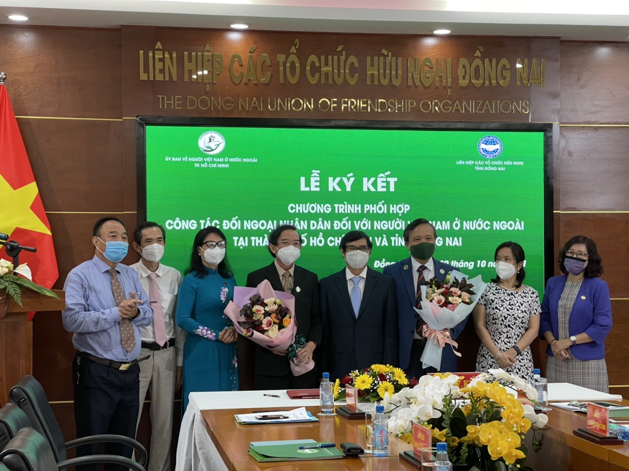 DUFO và Ủy ban về NVNONN TP Hồ Chí Minh ký kết chương trình về công tác đối ngoại nhân dân
