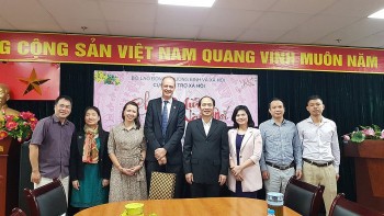 UNDP và Bộ Lao động, Thương binh và Xã hội trao đổi phương án hỗ trợ nạn nhân bom mìn, người khuyết tật