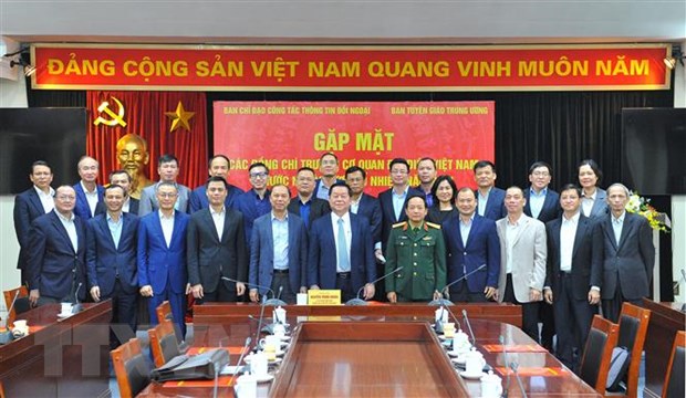 Tien phong nang cao hinh anh, vi the, uy tin Viet Nam o nuoc ngoai hinh anh 2