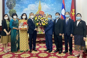 Hà Tĩnh tăng cường hợp tác với cơ quan đại diện và các đối tác quốc tế