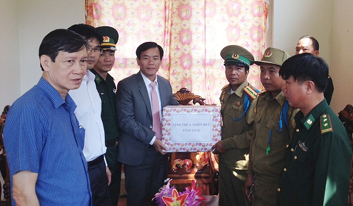 70 ho dan se kong duoc nhan qua tu tinh thua thien hue