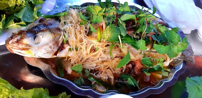 me man ngam bien ve hoang so loc binh o co do hue