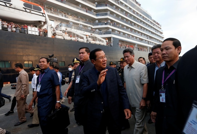 malaysia cam bay doi voi hanh khach cua tau westerdam sau ca nhiem covid 19