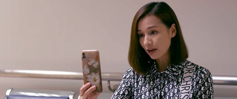 tinh yeu va tham vong tap 15 tue lam phat hien minh linh o trong phong cung nhau
