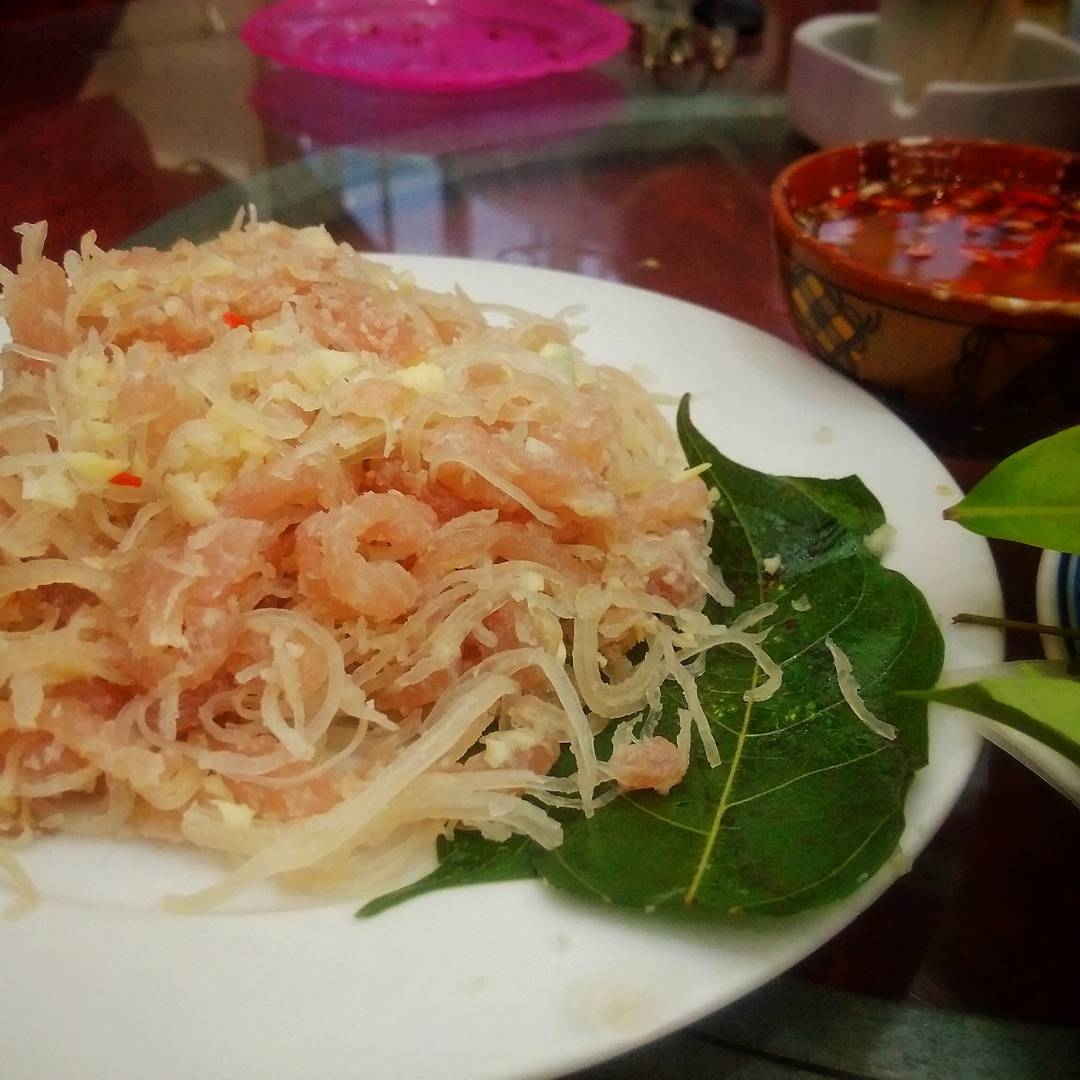 cha muc sam bien va loat dac san quang ninh hap dan du khach