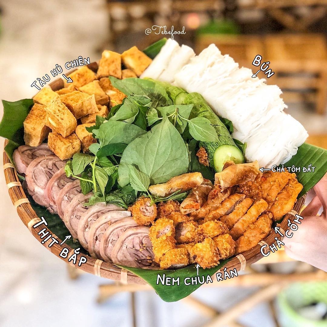 kham pha loat mon bun nguoi noi tieng 3 mien bac trung nam