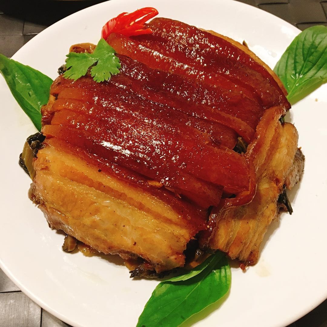 co dac san gi trong mam co cua nguoi dan binh lieu moi khi hoi hoa so den