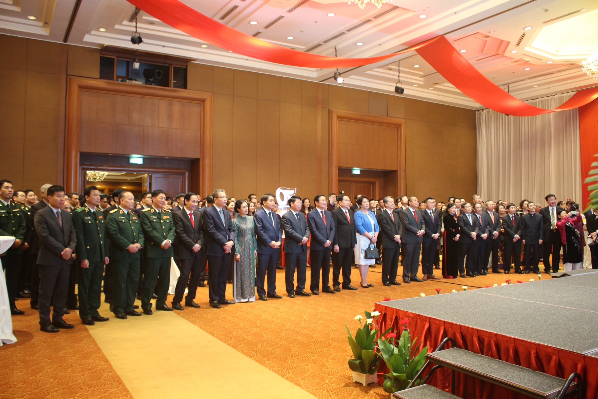 Đại sứ quán Trung Quốc tại Việt Nam tổ chức kỷ niệm 70 năm thiết lập quan hệ ngoại giao hai nước dai su quan trung quoc tai viet nam to chuc ky niem 70 nam thiet lap quan he ngoai giao hai nuoc