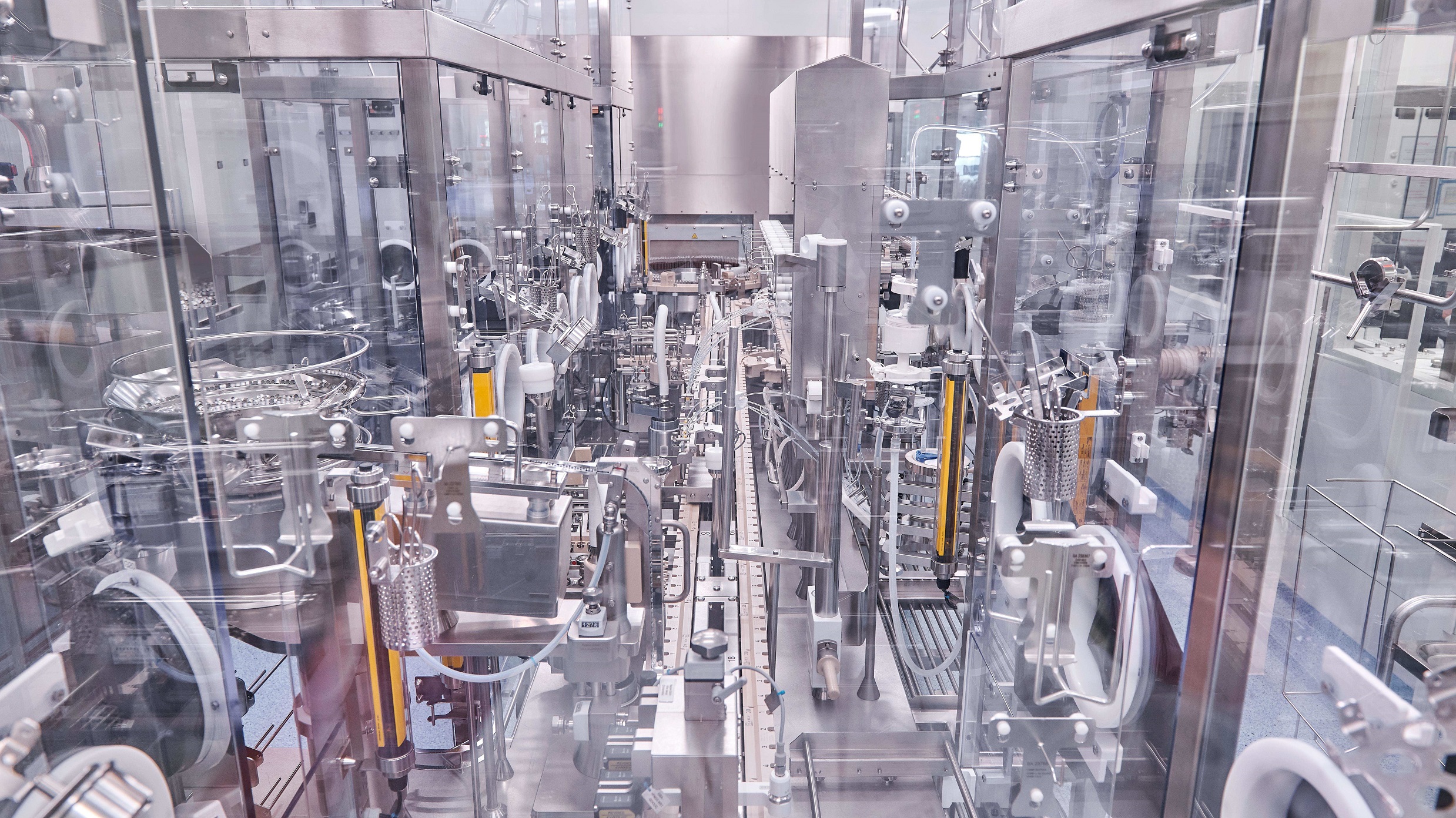 © Vetter Pharma International GmbH: As a competent and reliable partner, Vetter makes an essential contribution to the supply of patients with vital drugs.