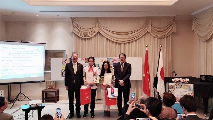 Học sinh trường THCS Tây Sơn (Đà Nẵng) giành giải đặc biệt cuộc thi Haiku 2019 hoc sinh truong thcs tay son da nang gianh giai dac biet cuoc thi haiku 2019