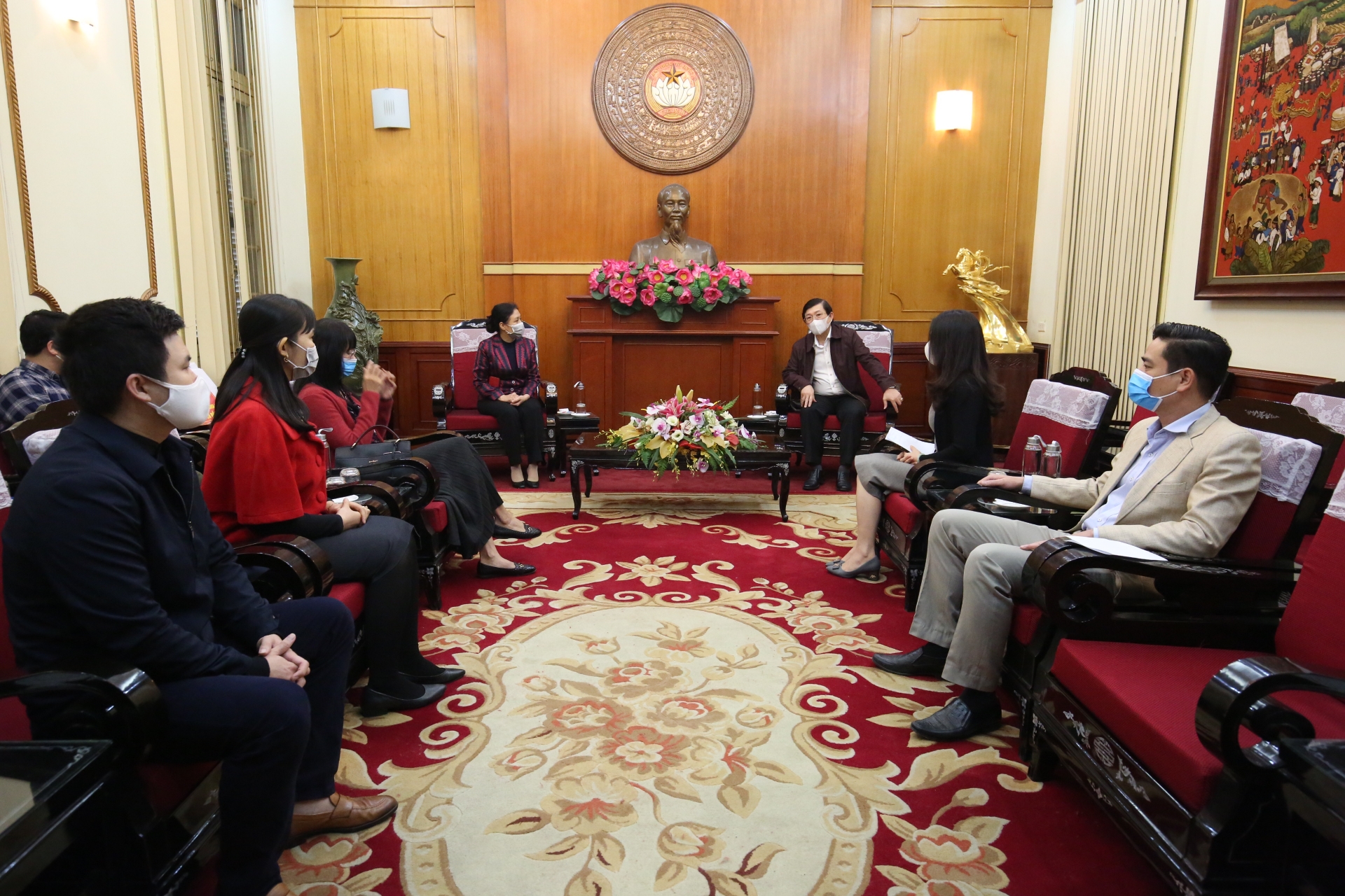 vufo trao 30 trieu dong cho mat tran to quoc viet nam ung ho phong chong dich covid 19