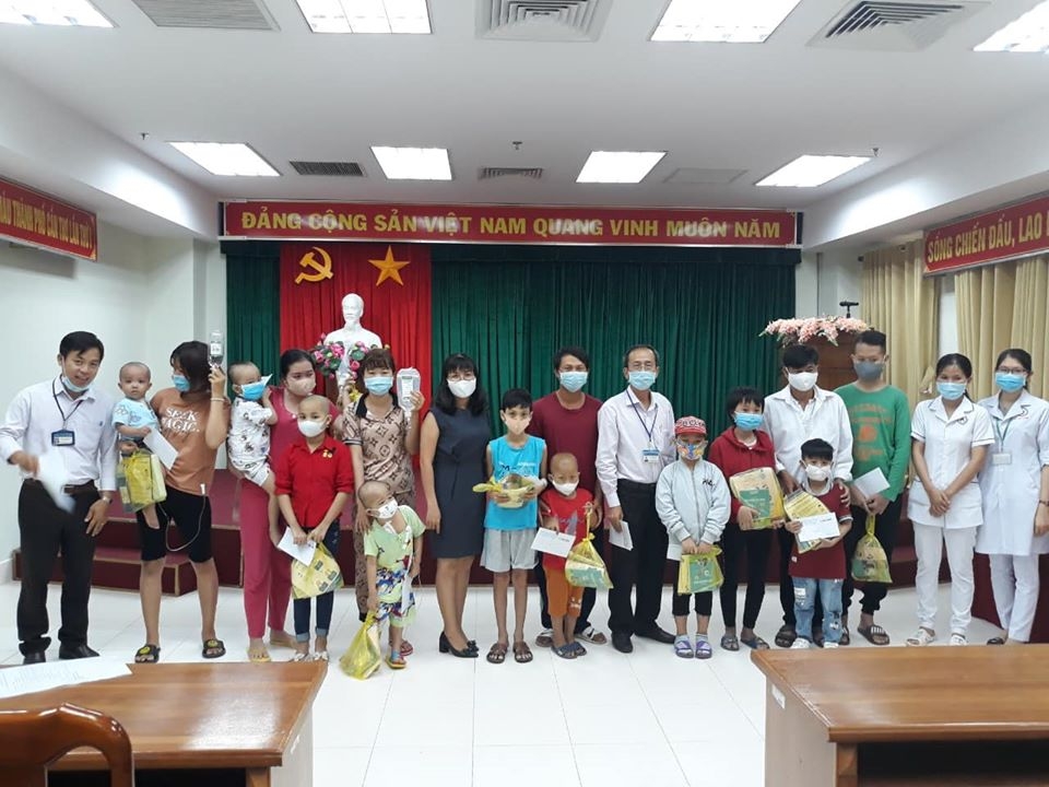 WWO trao 53 triệu đồng cho bệnh nhi ung thư và gia đình tại 2 Bệnh viện ở TP. Cần Thơ