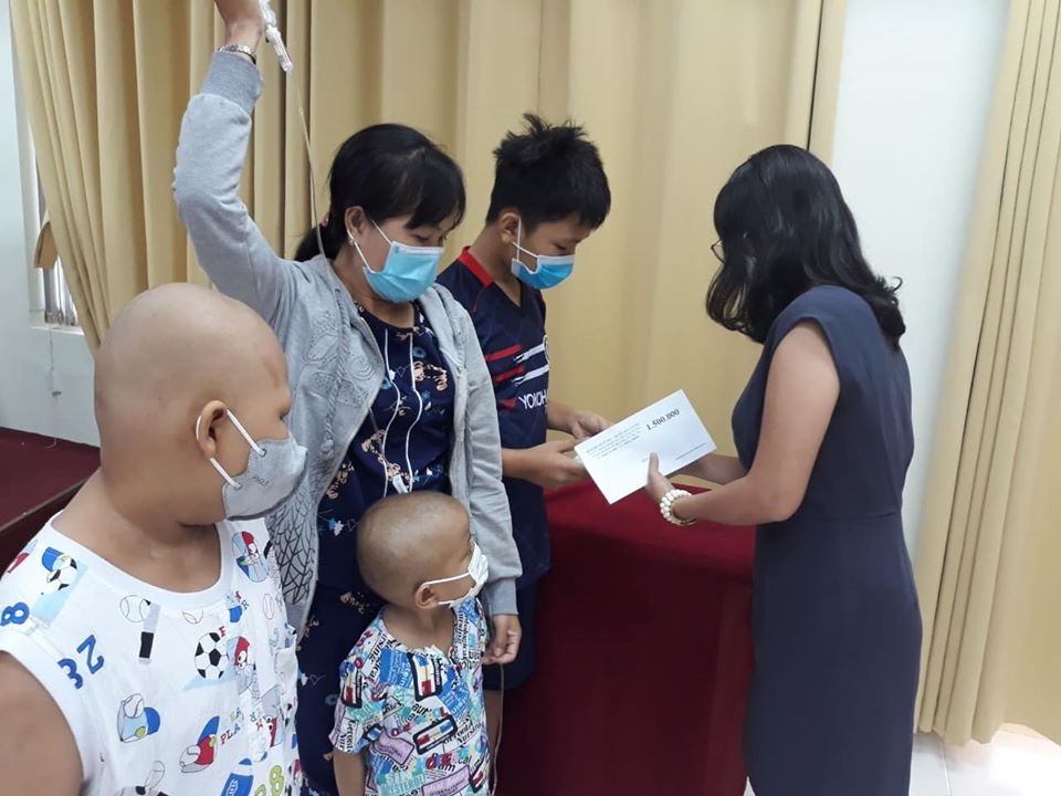 WWO trao 53 triệu đồng cho bệnh nhi ung thư và gia đình tại 2 Bệnh viện ở TP. Cần Thơ