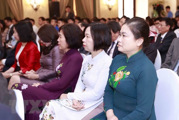 Chủ tịch Quốc hội gặp mặt đại diện cộng đồng người Việt ở Cuba | Chính trị | Vietnam+ (VietnamPlus)